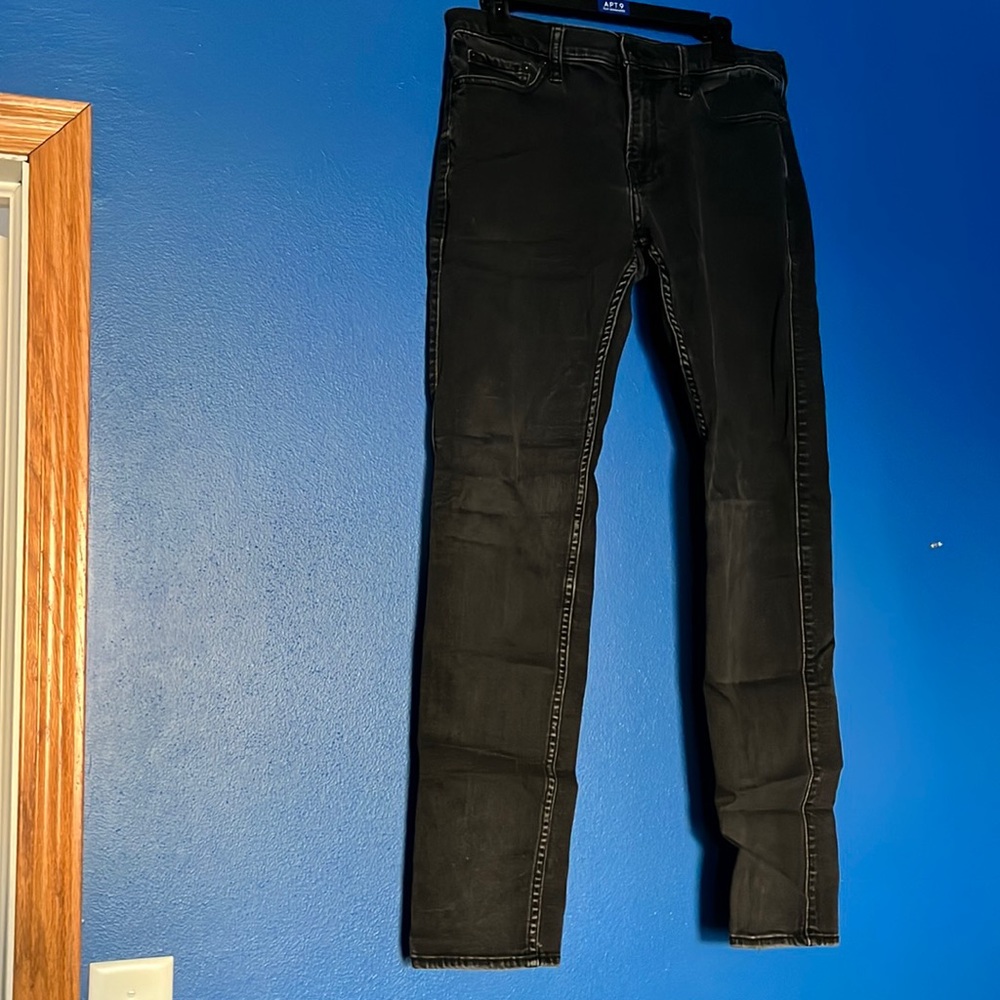 Black Hollister skinny jeans